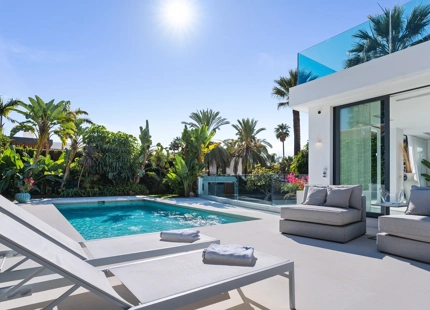 CONTEMPORARY VILLA FOR SALE IN NUEVA ANDALUCIA, MARBELLA