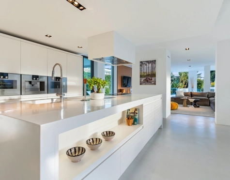 Villa en venta en Las Brisas, Nueva Andalucia