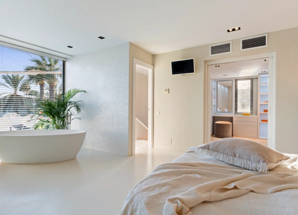 CONTEMPORARY VILLA FOR SALE IN NUEVA ANDALUCIA, MARBELLA
