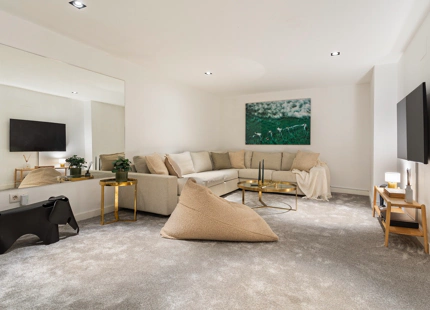 CONTEMPORARY VILLA FOR SALE IN NUEVA ANDALUCIA, MARBELLA