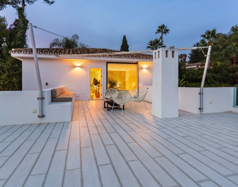 Villa en venta en Las Brisas, Nueva Andalucia