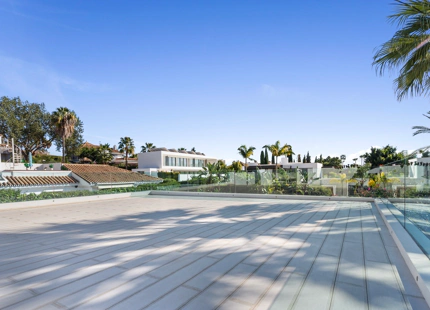 CONTEMPORARY VILLA FOR SALE IN NUEVA ANDALUCIA, MARBELLA