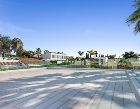 Villa en venta en Las Brisas, Nueva Andalucia