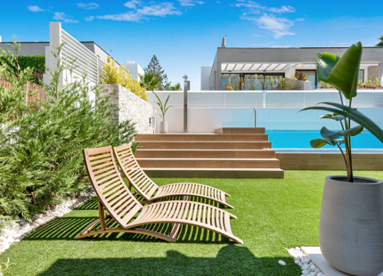 CASA ADOSADA EN VENTA CERCA DE PUERTO BANÚS, NUEVA ANDALUCÍA, JUNTO A LA PLAYA