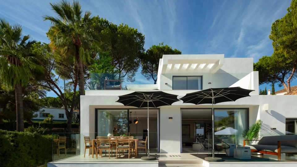 Villa en venta en Nueva Andalucia, Marbella