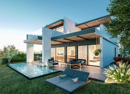 VILLA NUEVA CERCA DE LOS CAMPOS DE GOLF EN VENTA EN EL NEW GOLDEN MILE, ESTEPONA