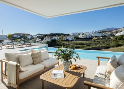 STUNNING GOLF VIEW VILLA FOR SALE ON THE NEW GOLDEN MILE, ESTEPONA