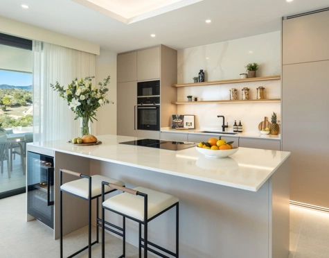 Villa for sale in La Resina Golf, Estepona East