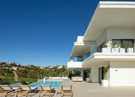 STUNNING GOLF VIEW VILLA FOR SALE ON THE NEW GOLDEN MILE, ESTEPONA