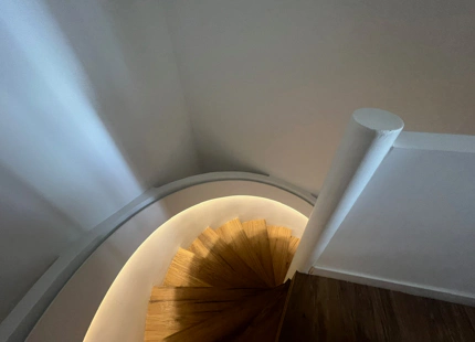 CASA ADOSADA RENOVADA CON VISTAS ESPECTACULARES EN VENTA EN BENAHAVÍS
