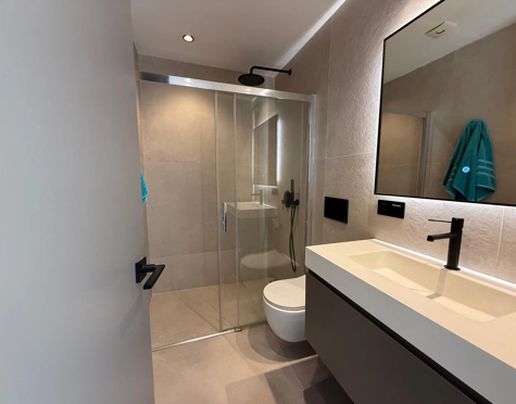 Town House for sale in El Herrojo, Benahavis
