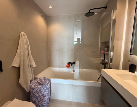 Town House for sale in El Herrojo, Benahavis
