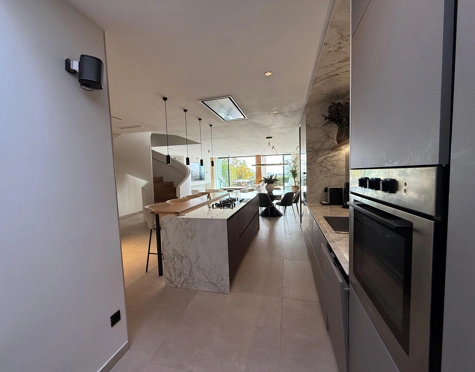 Town House for sale in El Herrojo, Benahavis