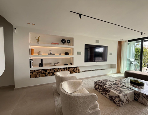 Town House for sale in El Herrojo, Benahavis