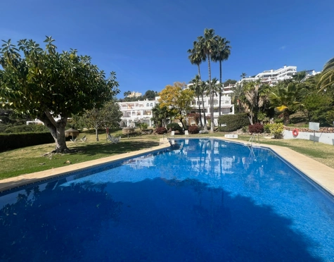 RENOVATED TOWNHOUSE WITH FANTASTIC VIEWS FOR SALE IN BENAHAVIS