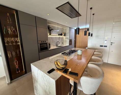 Town House for sale in El Herrojo, Benahavis