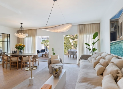 CASA ADOSADA LUMINOSA Y RENOVADA A LA VENTA EN LA QUINTA, BENAHAVÍS