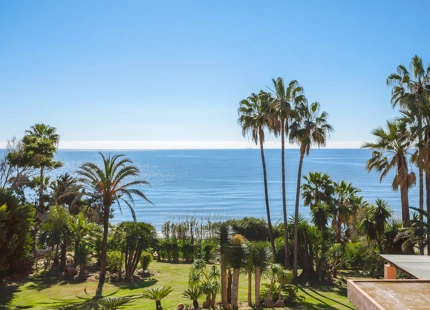 MANSION EN PRIMERA LINEA DE PLAYA EN VENTA EN LA NUEVA MILLA DE ORO 