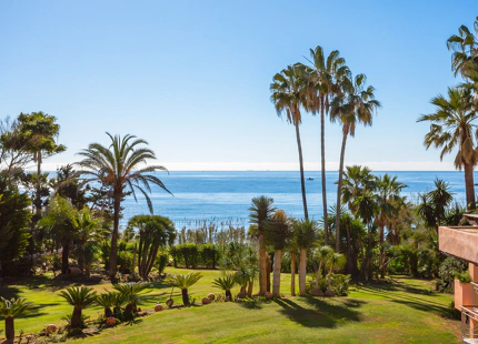 MANSION EN PRIMERA LINEA DE PLAYA EN VENTA EN LA NUEVA MILLA DE ORO 