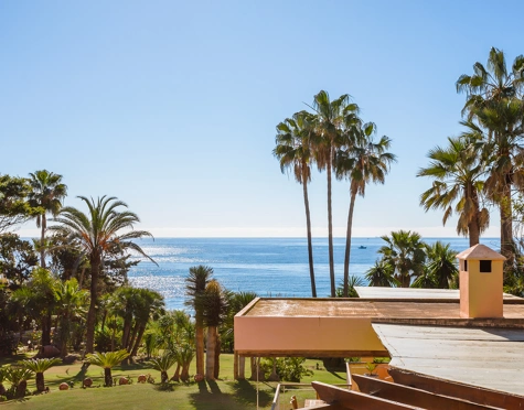 Villa en venta en New Golden Mile, Estepona East