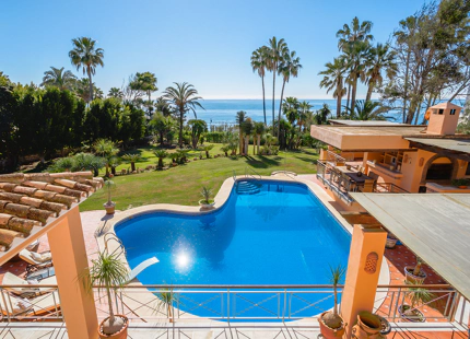 MANSION EN PRIMERA LINEA DE PLAYA EN VENTA EN LA NUEVA MILLA DE ORO 