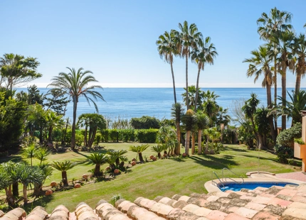 MANSION EN PRIMERA LINEA DE PLAYA EN VENTA EN LA NUEVA MILLA DE ORO 