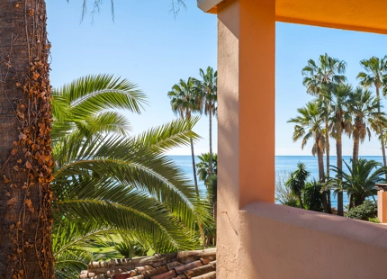 MANSION EN PRIMERA LINEA DE PLAYA EN VENTA EN LA NUEVA MILLA DE ORO 
