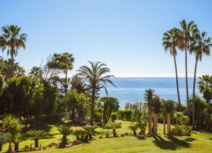 MANSION EN PRIMERA LINEA DE PLAYA EN VENTA EN LA NUEVA MILLA DE ORO 