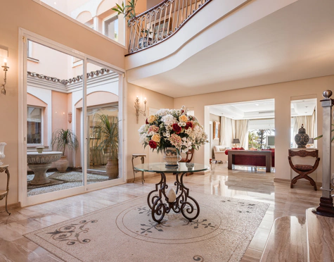 Villa en venta en New Golden Mile, Estepona East