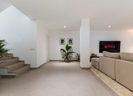 VILLA MODERNA DE GOLF EN PRIMERA LÍNEA EN VENTA EN ESTEPONA ESTE