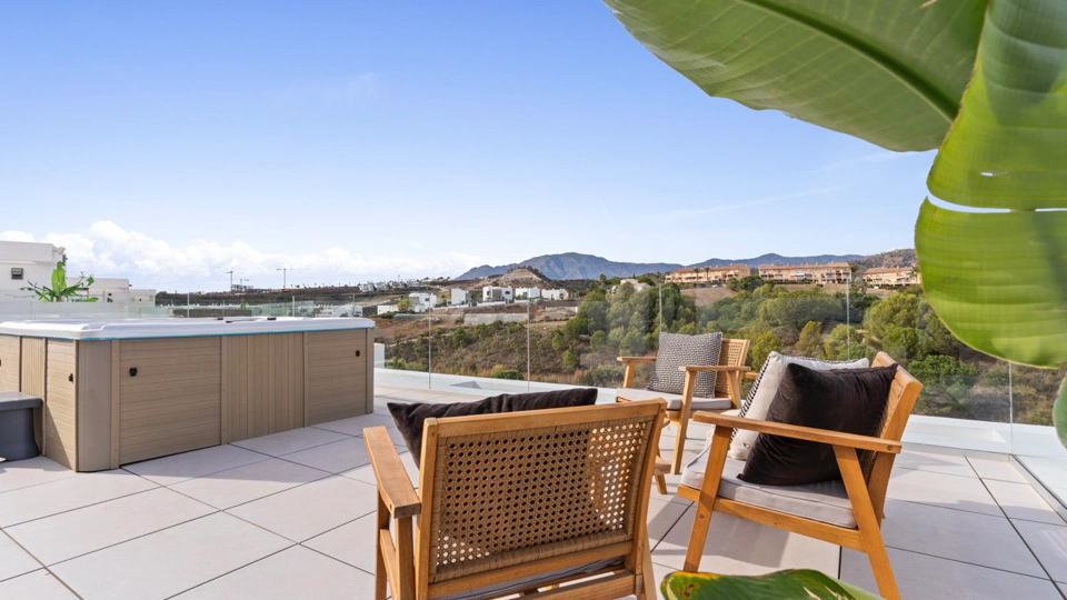 Villa en venta en La Resina Golf, Estepona Este