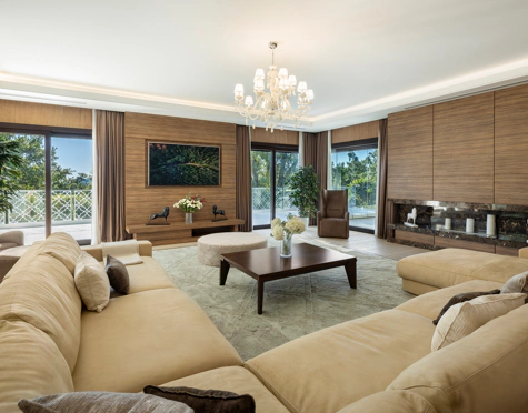 Villa en venta en Nueva Andalucia, Marbella