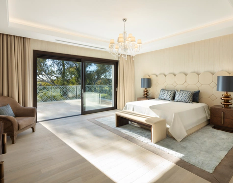 Villa en venta en Nueva Andalucia, Marbella