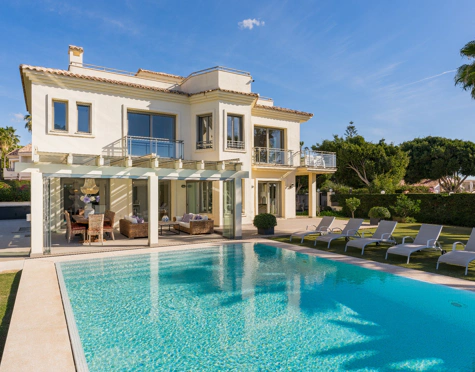 Villa for sale in Las Chapas, Marbella Este