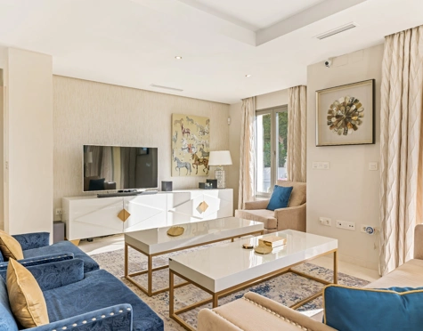 Villa for sale in Las Chapas, Marbella Este