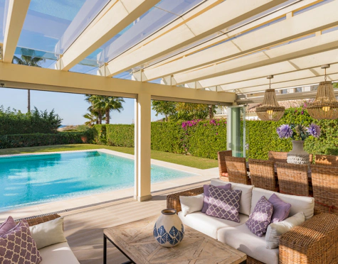 Villa for sale in Las Chapas, Marbella Este