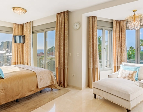 Villa for sale in Las Chapas, Marbella Este