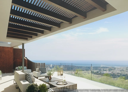 ÁTICO EXCLUSIVO CON PISCINA EN LA AZOTEA EN VENTA EN REAL DE LA QUINTA, BENAHAVÍS