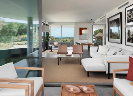 ENCANTADOR APARTAMENTO EN PLANTA BAJA CON JARDÍN EN VENTA EN SOTOGRANDE
