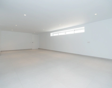 Villa for sale in Benalmadena