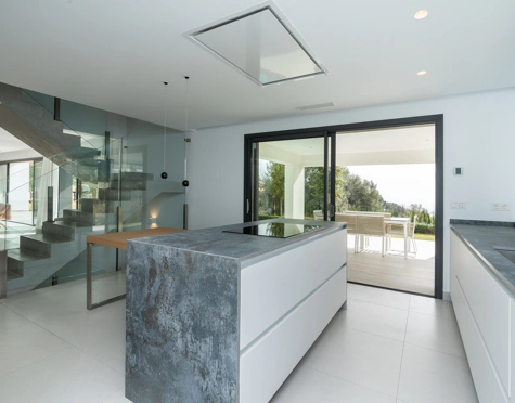 Villa for sale in Benalmadena