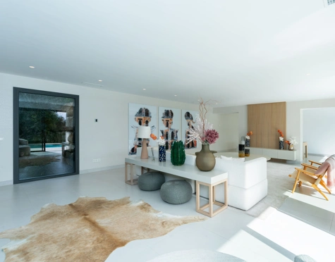 Villa for sale in Benalmadena
