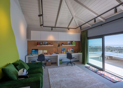 ONE-OF-A-KIND VILLA FOR SALE ON THE HILLS OF ALCUZCUZ, BENAHAVIS