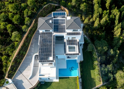 ONE-OF-A-KIND VILLA FOR SALE ON THE HILLS OF ALCUZCUZ, BENAHAVIS