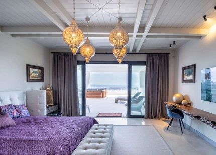 ONE-OF-A-KIND VILLA FOR SALE ON THE HILLS OF ALCUZCUZ, BENAHAVIS