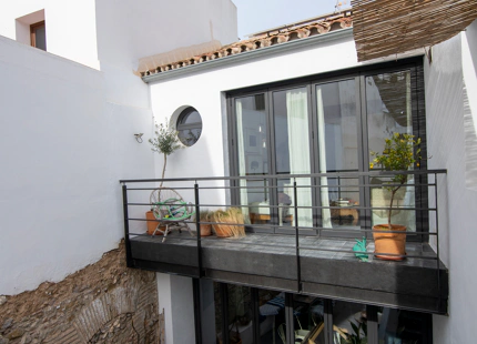 CASA UNIFAMILIAR ÚNICA EN VENTA EN EL CENTRO DE ESTEPONA