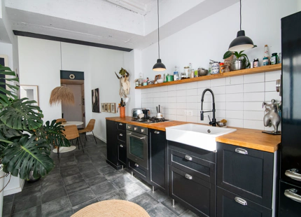 CASA UNIFAMILIAR ÚNICA EN VENTA EN EL CENTRO DE ESTEPONA