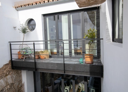 CASA UNIFAMILIAR ÚNICA EN VENTA EN EL CENTRO DE ESTEPONA