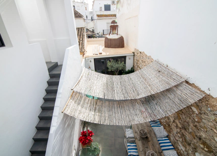 CASA UNIFAMILIAR ÚNICA EN VENTA EN EL CENTRO DE ESTEPONA