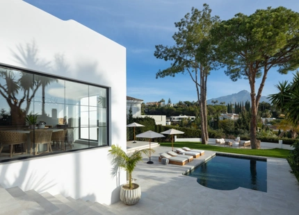 SPLENDID VILLA FOR SALE IN NUEVA ANDALUCIA’S GOLF VALLEY, MARBELLA
